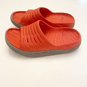 HOKA ONE ONE Men's Ora Recovery Slide Sandal Flip Flop Mandarin Red 10